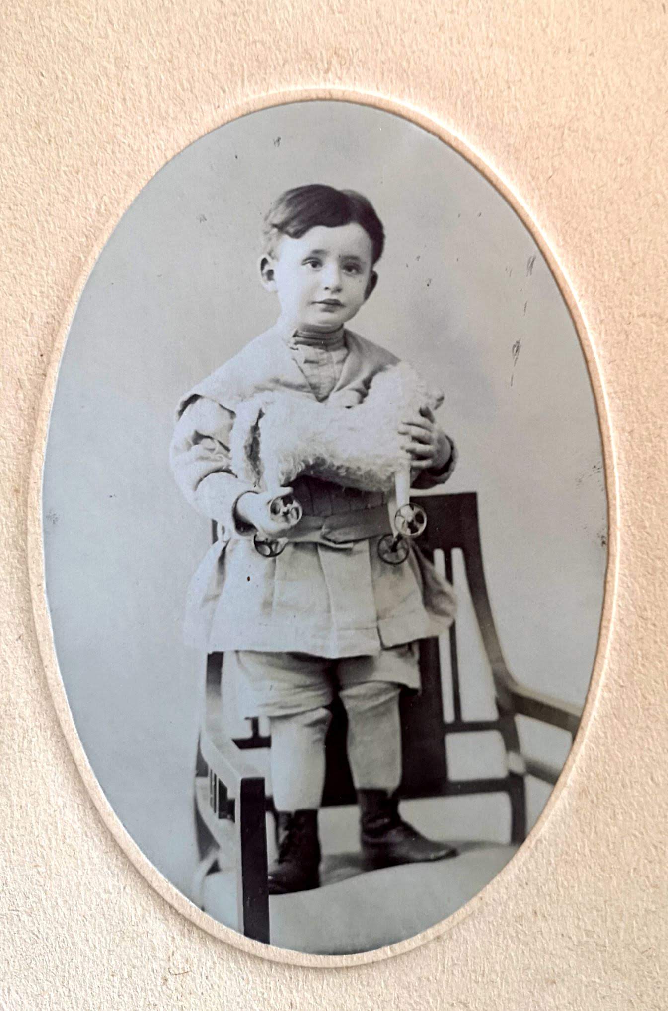 Наум Спектор в детстве