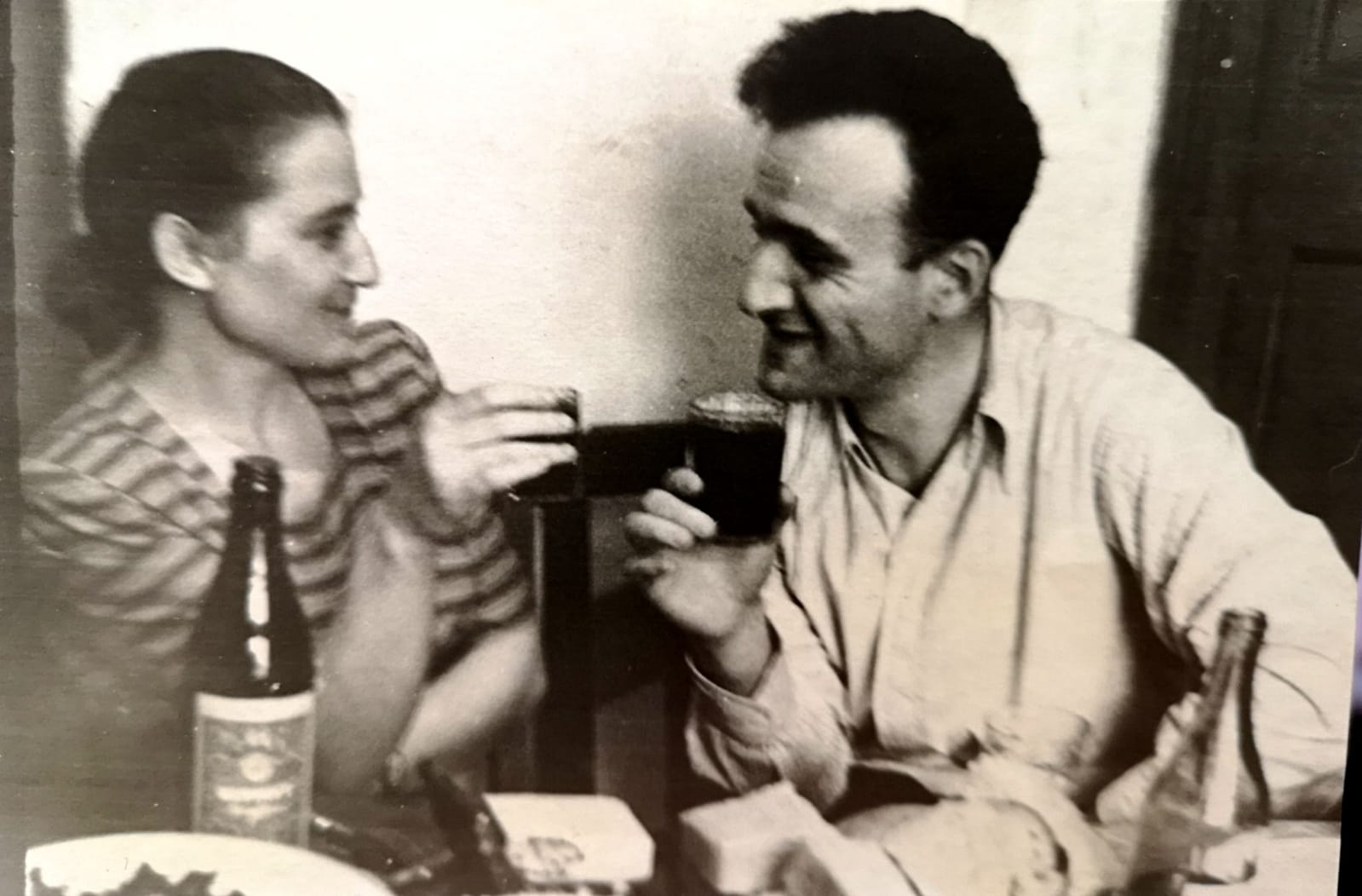 Наум и Александра Спектор за столом